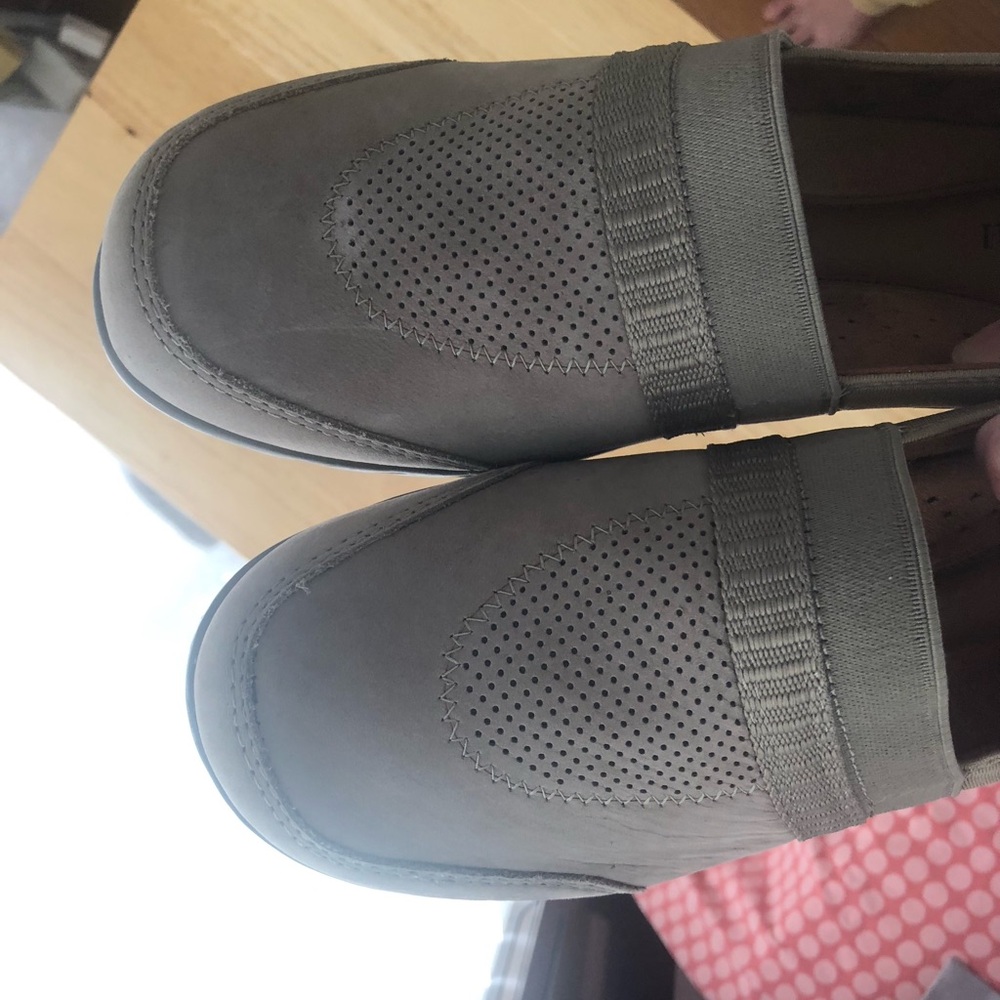 NWOT Cobb Hill Penfield Aline Taupe Gray Leather Slip On Loafers Shoes Size 8.5 - Picture 8 of 9
